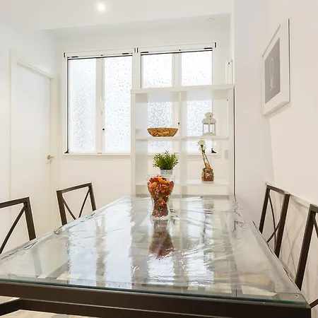 Old Saeta Apartment
